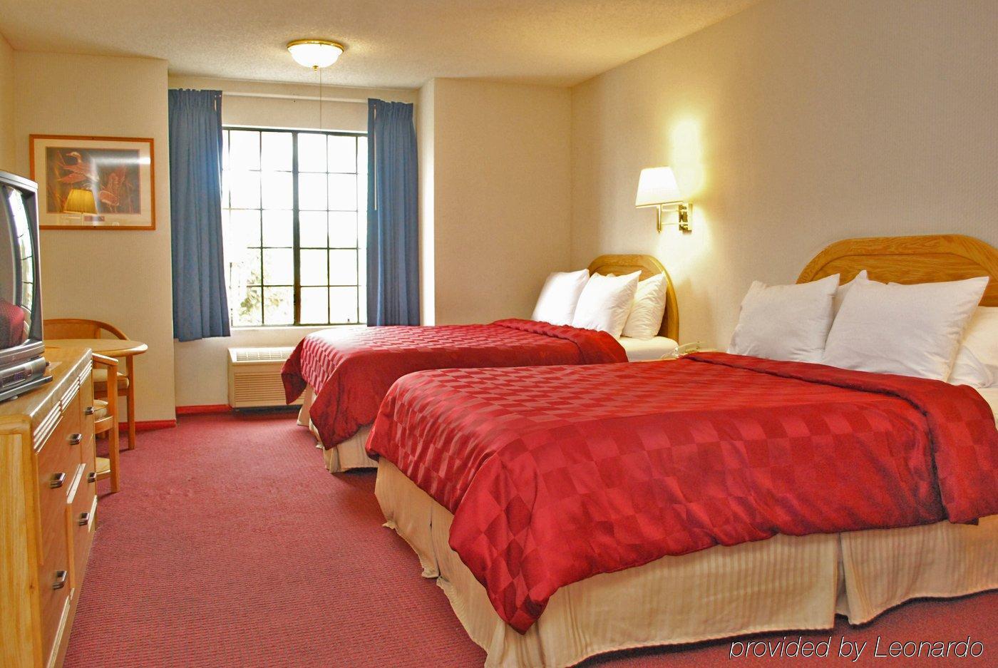 Hollywood Inn Express Lax Inglewood Room photo